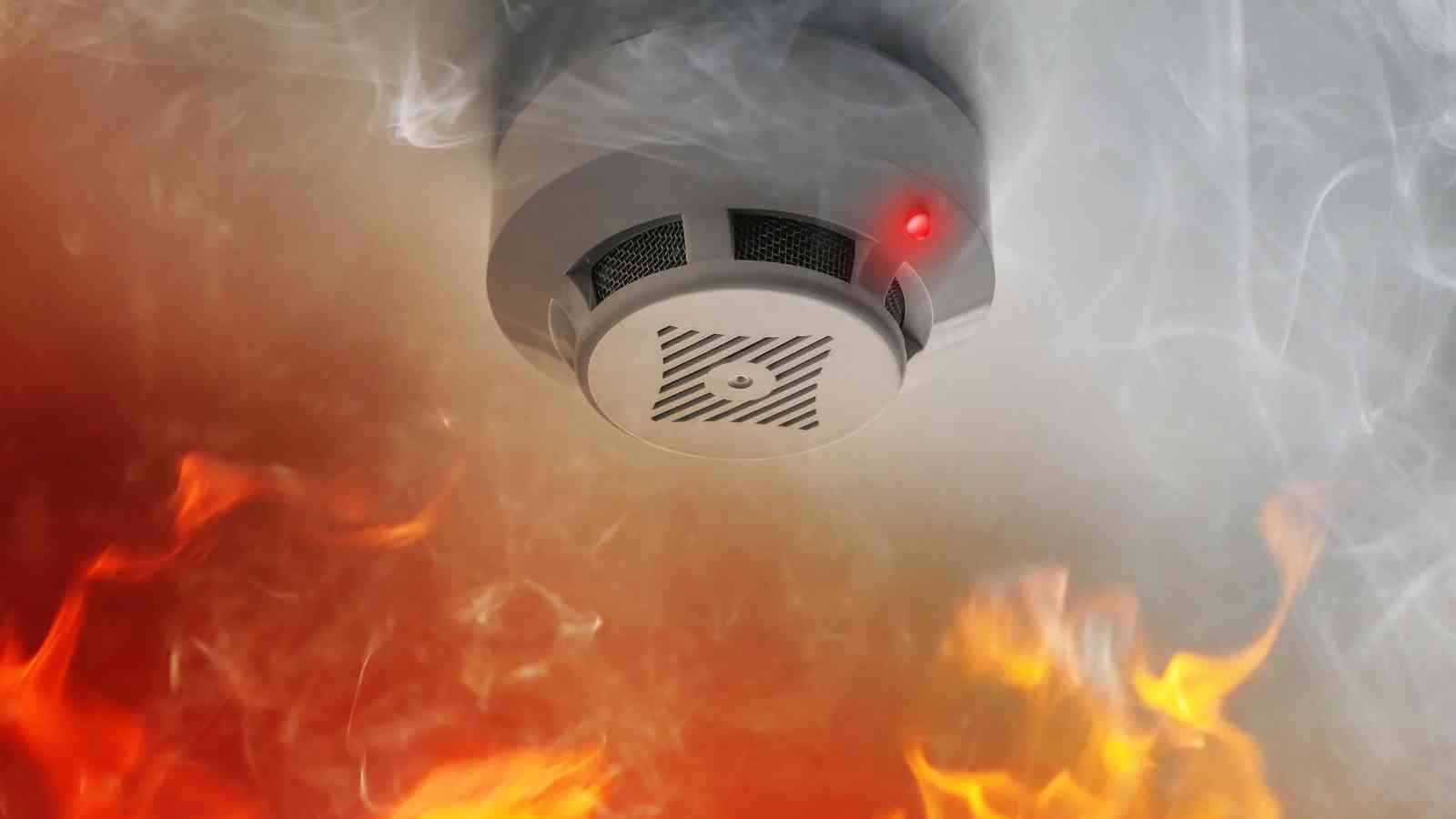 Fire and smoke alarm installation in a property